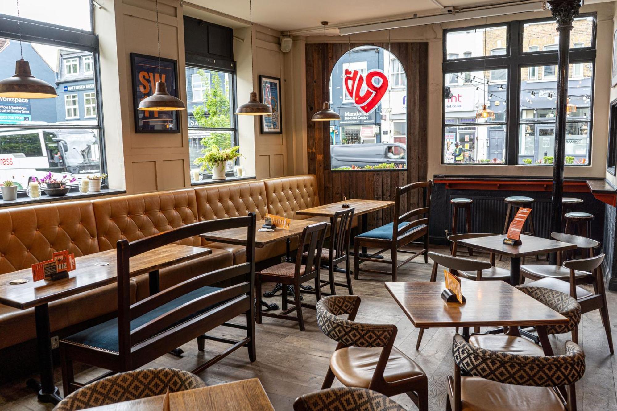 Publove @ The Crown, Battersea Londres Exterior foto