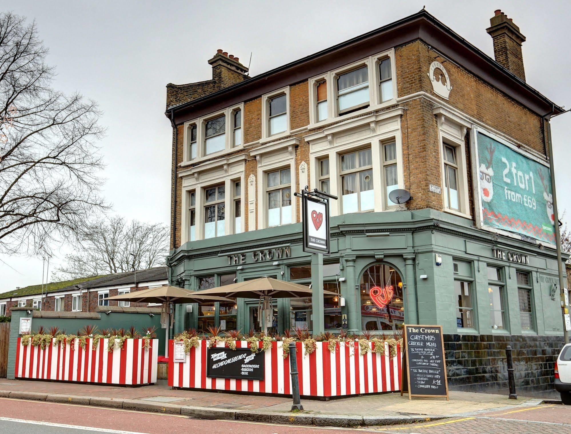 Publove @ The Crown, Battersea Londres Exterior foto